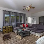 Villa Manta *