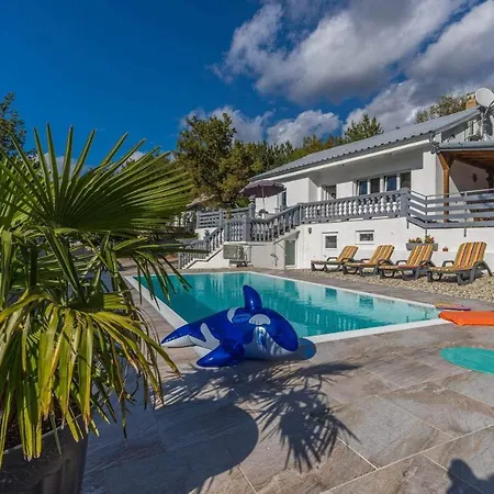 Manta Villa *